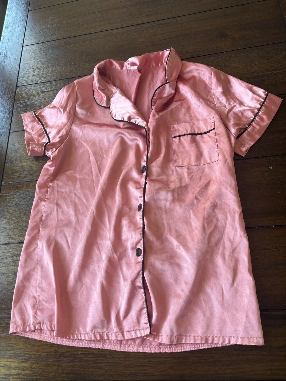 Women's Pink Short-Sleeve Button Pajama Top with Contrast Trim